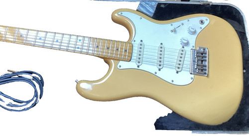 1983 fender stratocaster - fender,