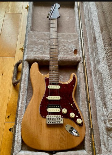 Pg73 fender stratocaster hand - fender,