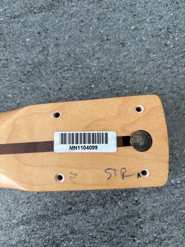 Fender stratocaster maple neck - stratocaster,