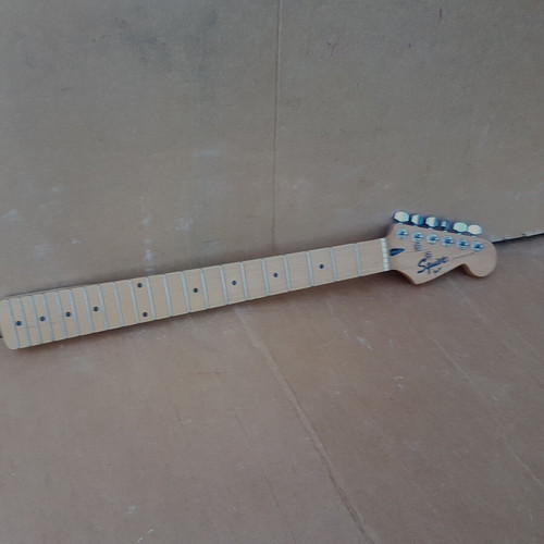 Squier by fender - 90's,
