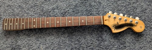 Fender squier stratocaster - squier,