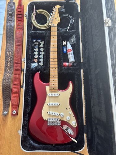 Fender 2012 mim stratocaster - fender,