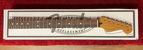 Fender roasted maple - roasted,